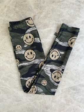 Pixie Lane camo emoji leggings size 8